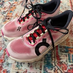 On Cloudmonster Hyper